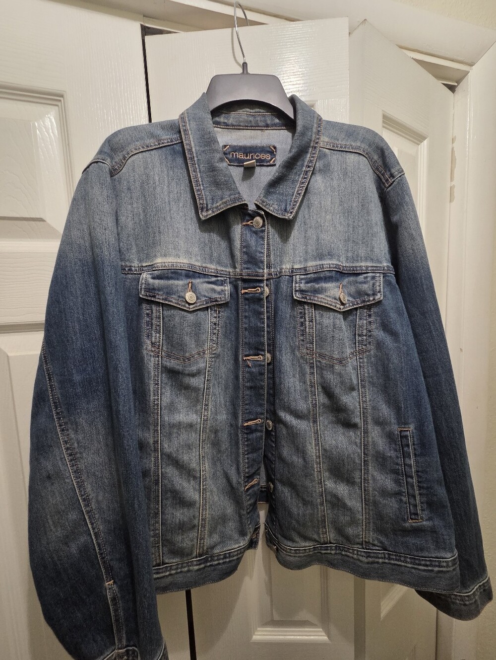 Maurices Women's Blue Denim Jacket SZ 2X